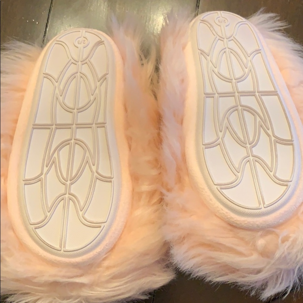Fluffy Girls Slippers-2/3 - Picture 4 of 4